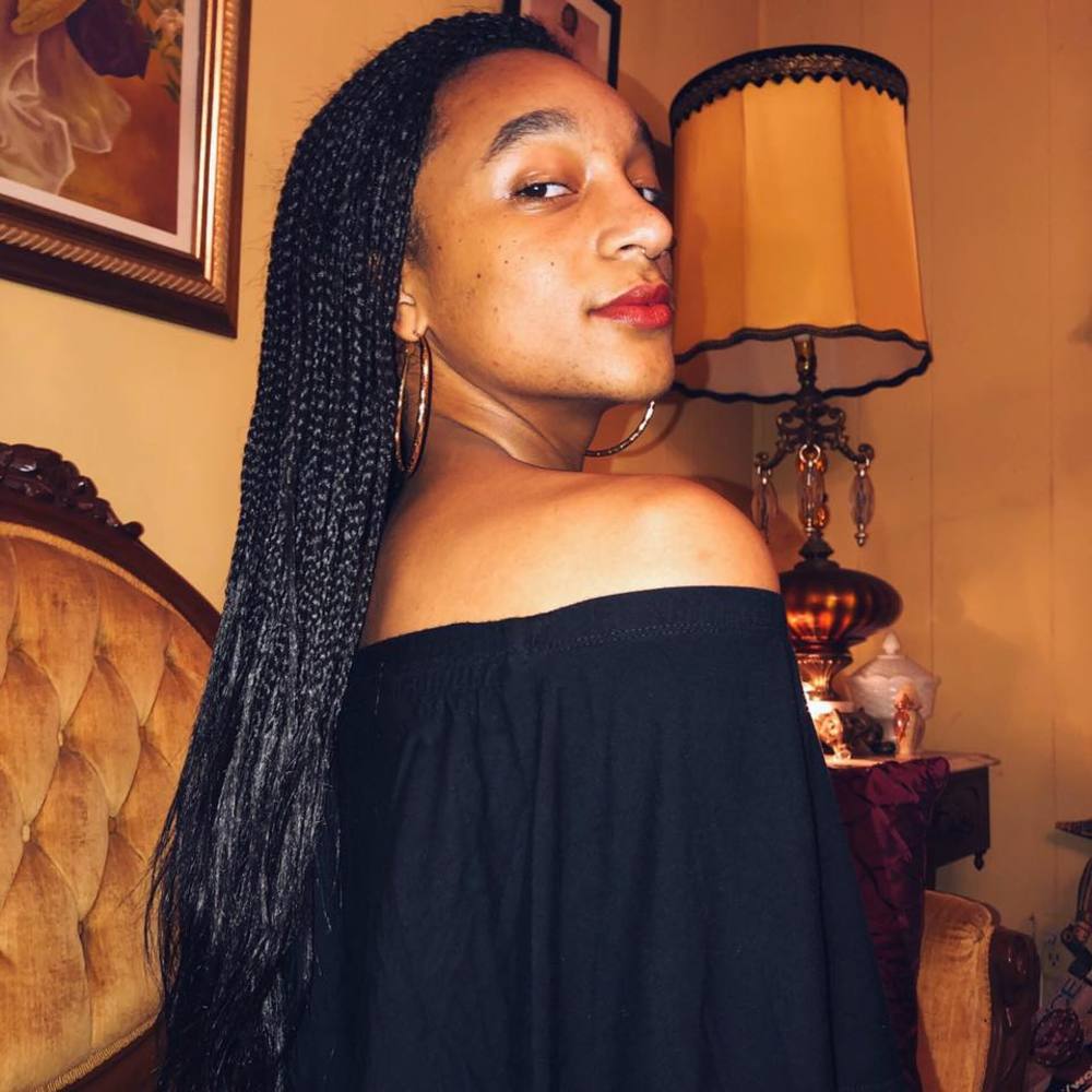 Meet your Posher, Aleena
